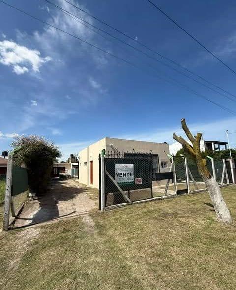 Casa en venta en Las Camelias 287, Frente Mar
