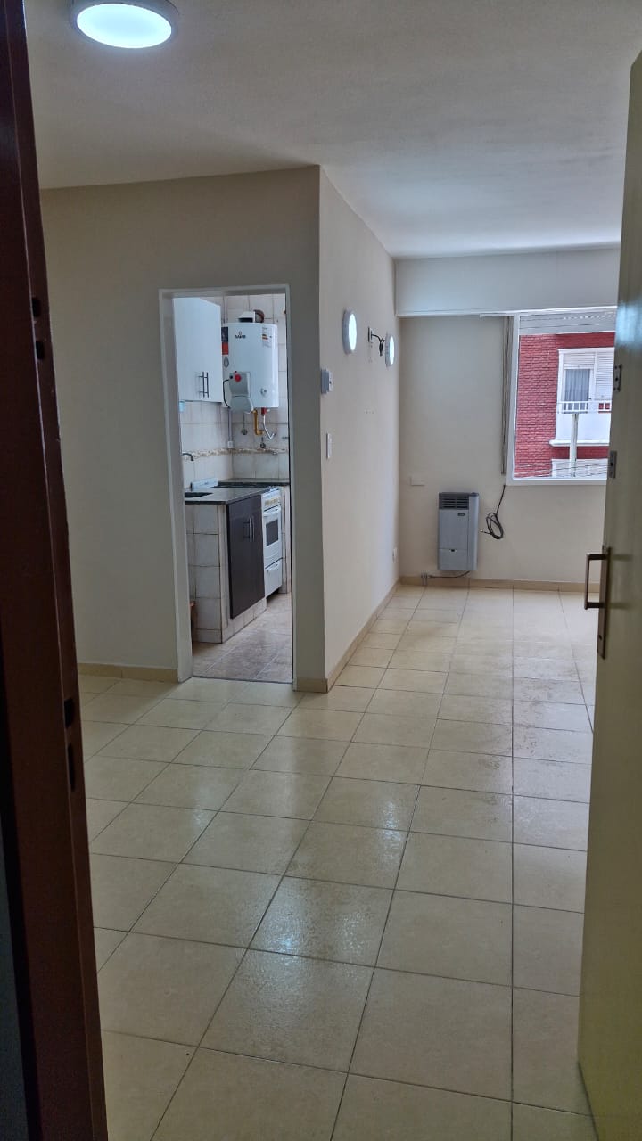 Departamento en alquiler en Tucuman 2261, Miramar — foto 2 de 8